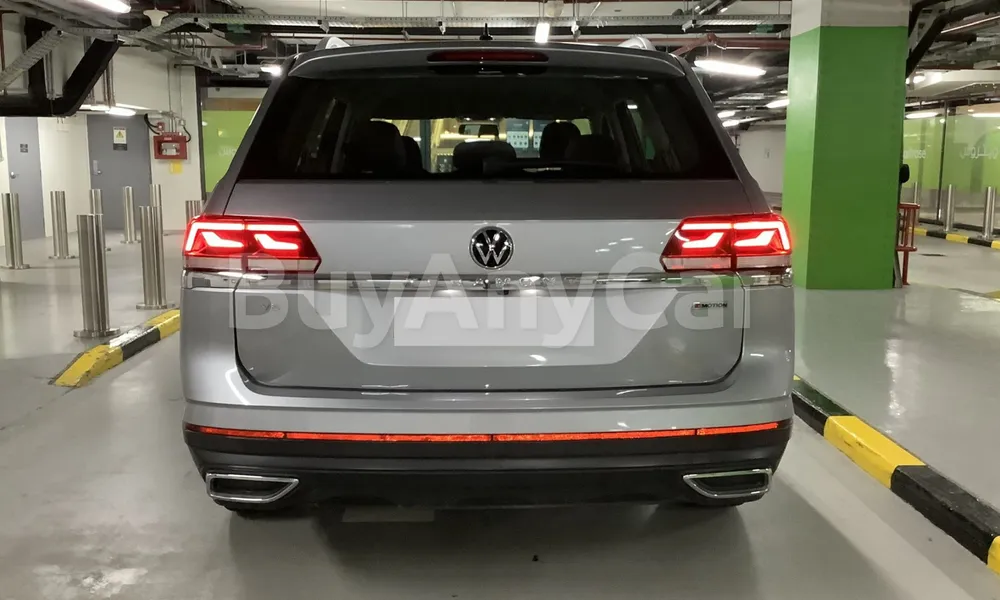 Vehicle photo 2