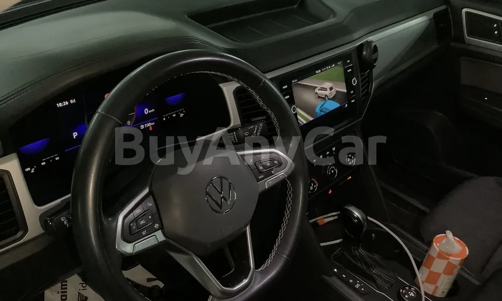 Vehicle photo 9