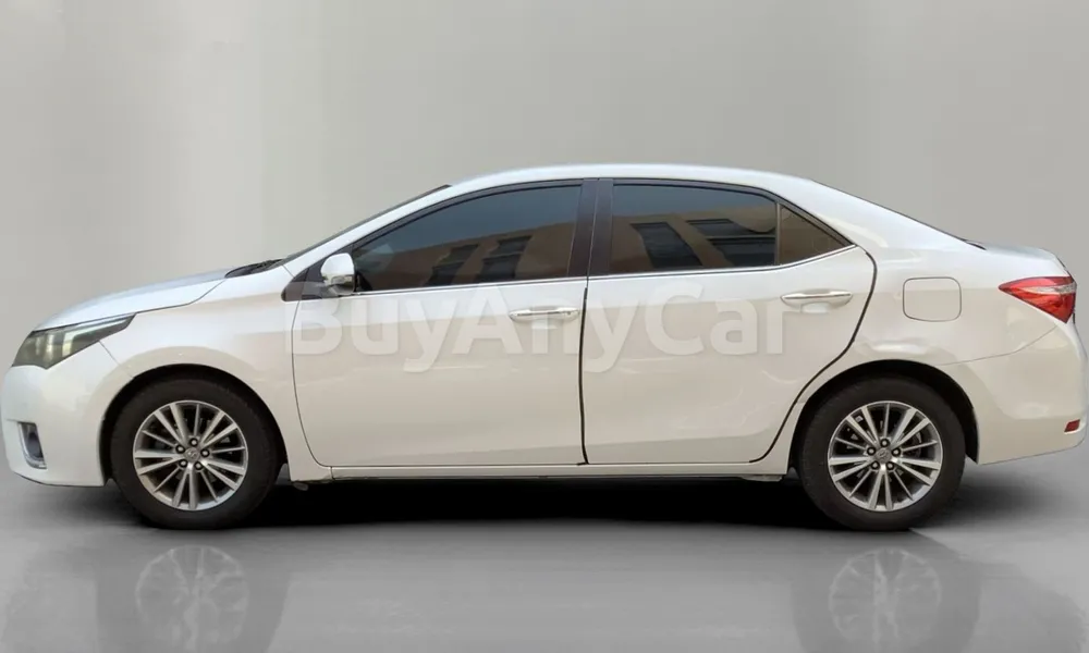 Vehicle photo 4