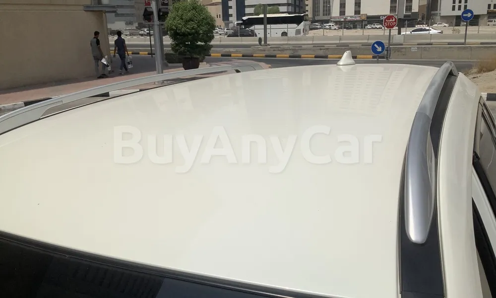 Vehicle photo 5