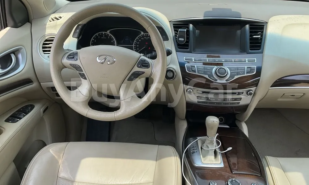 Vehicle photo 8