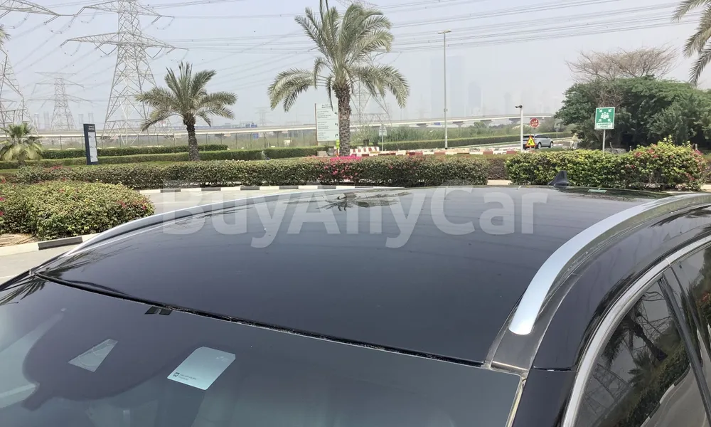 Vehicle photo 5