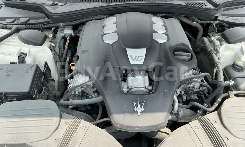 Vehicle photo 6
