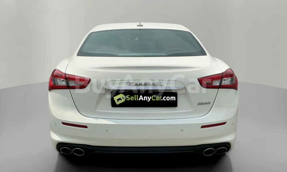 Vehicle photo 2