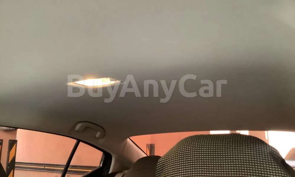 Vehicle photo 9