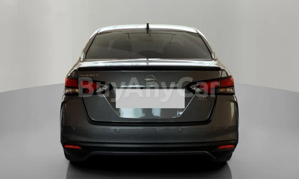 Vehicle photo 2