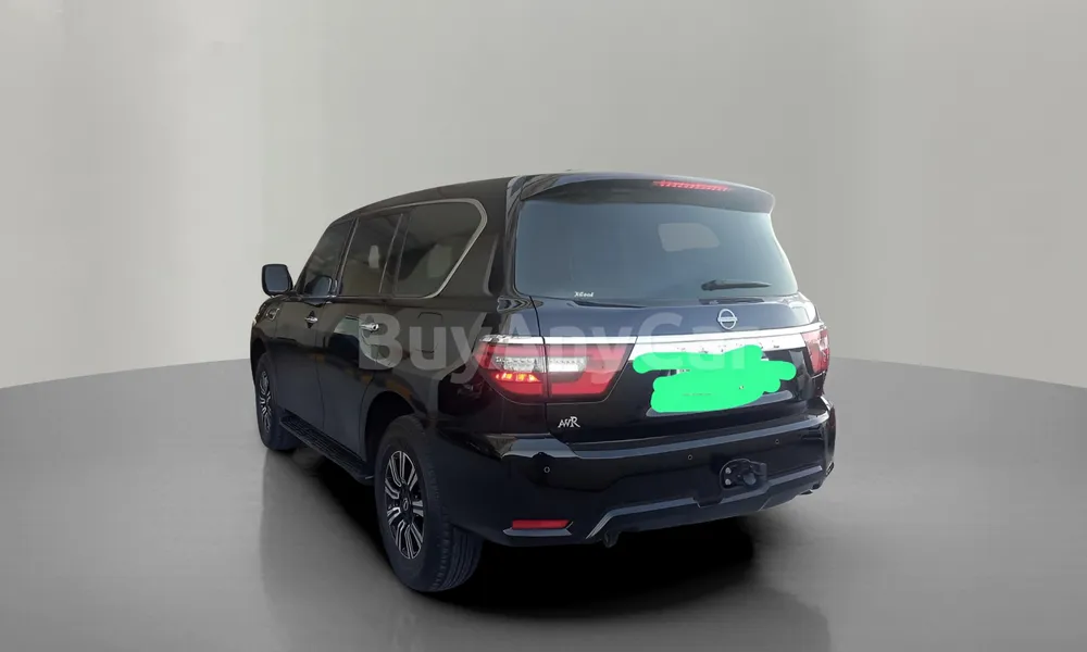 Vehicle photo 2