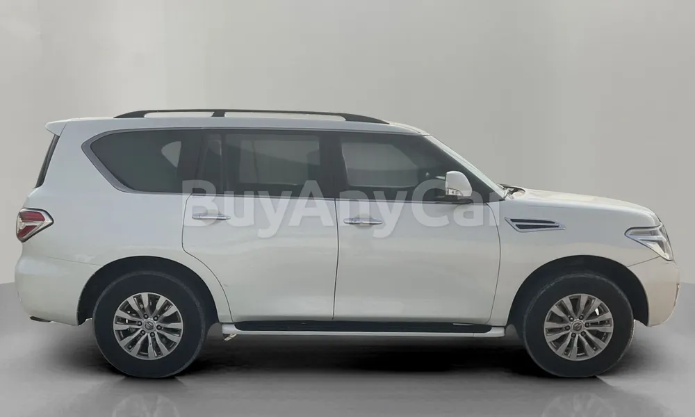 Vehicle photo 3