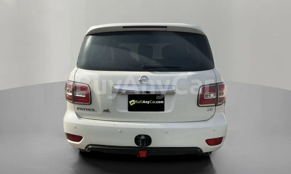 Vehicle photo 2