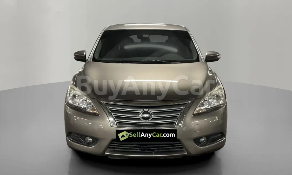 Vehicle photo 1