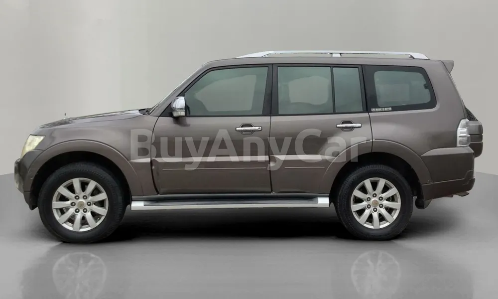 Vehicle photo 3