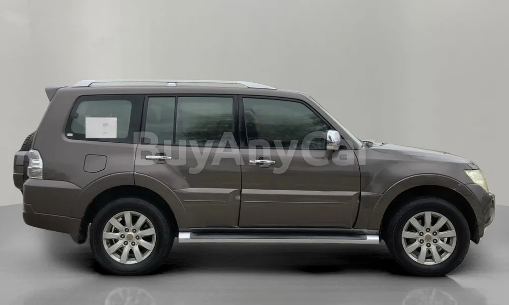 Vehicle photo 4