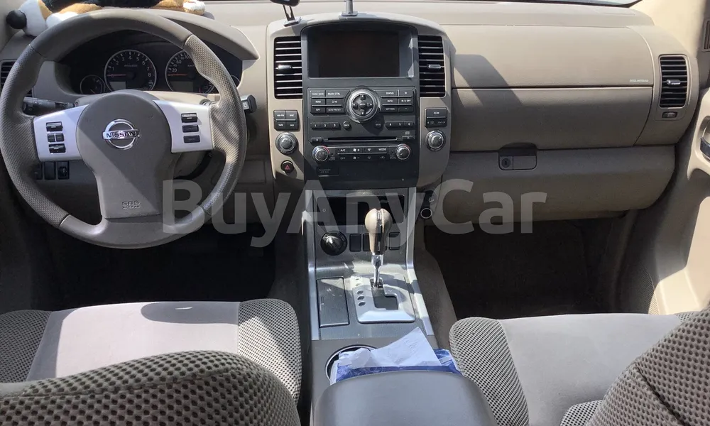 Vehicle photo 9