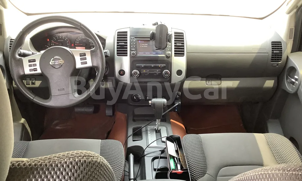 Vehicle photo 8