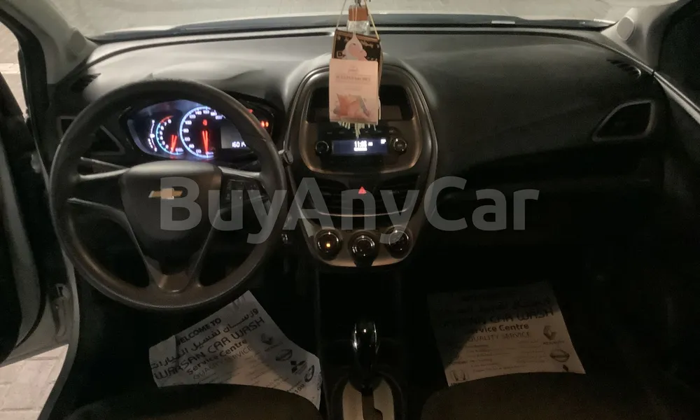 Vehicle photo 9