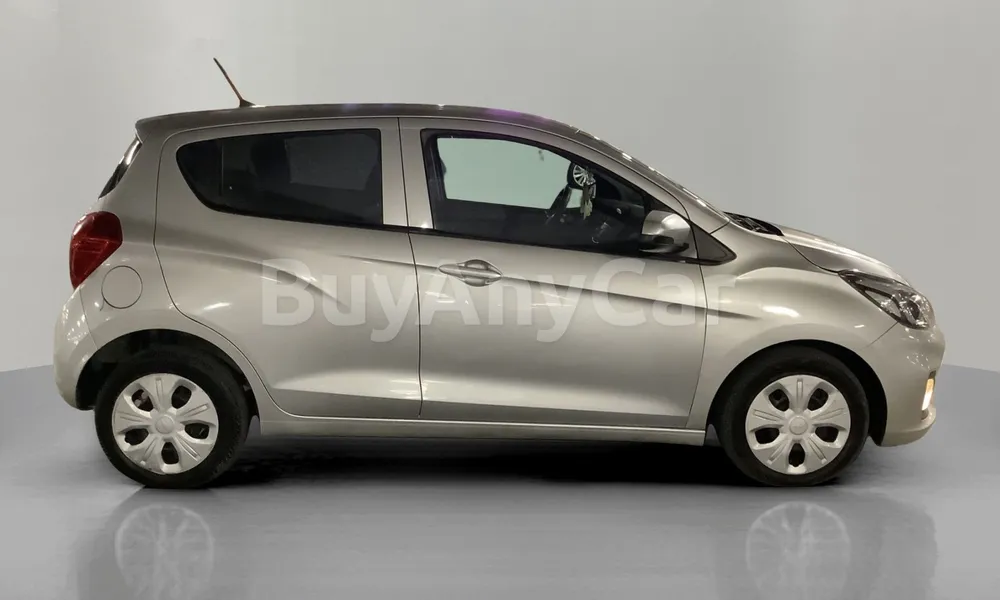 Vehicle photo 4