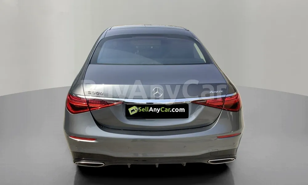 Vehicle photo 2