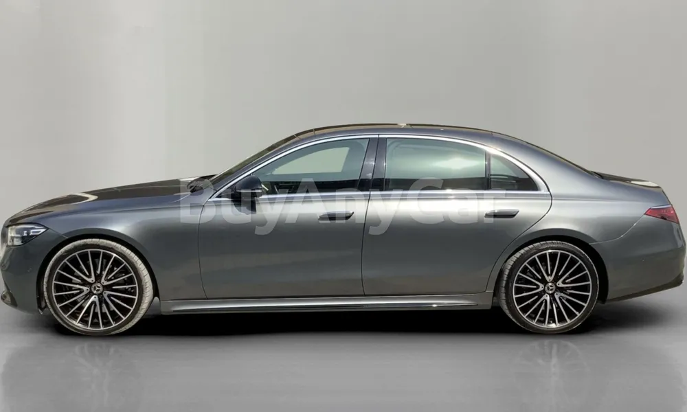 Vehicle photo 4