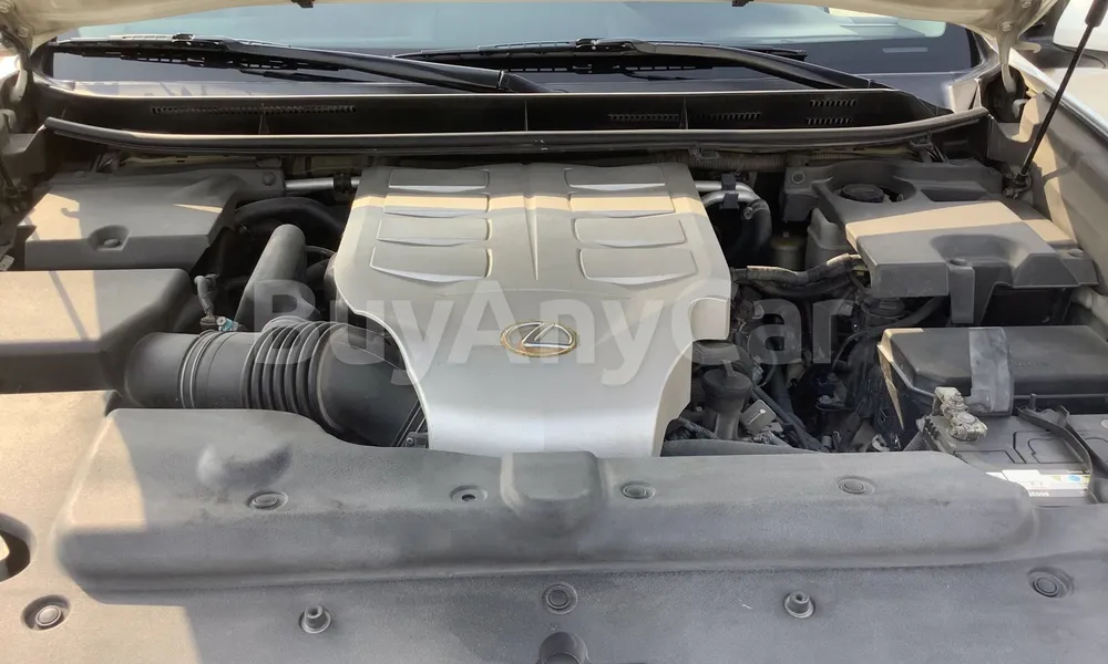 Vehicle photo 6