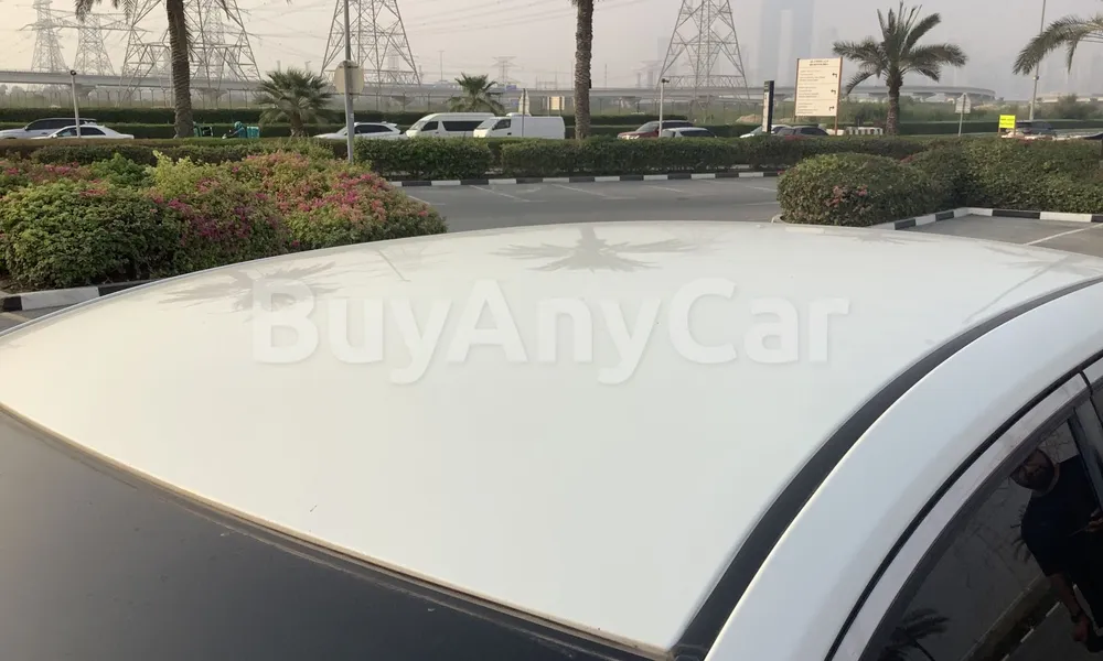 Vehicle photo 5