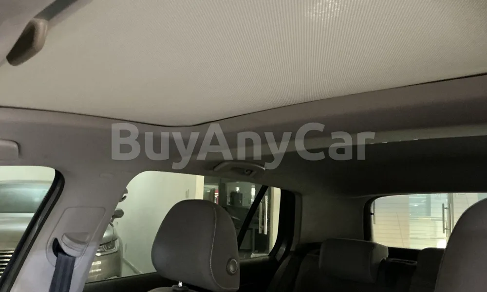 Vehicle photo 10