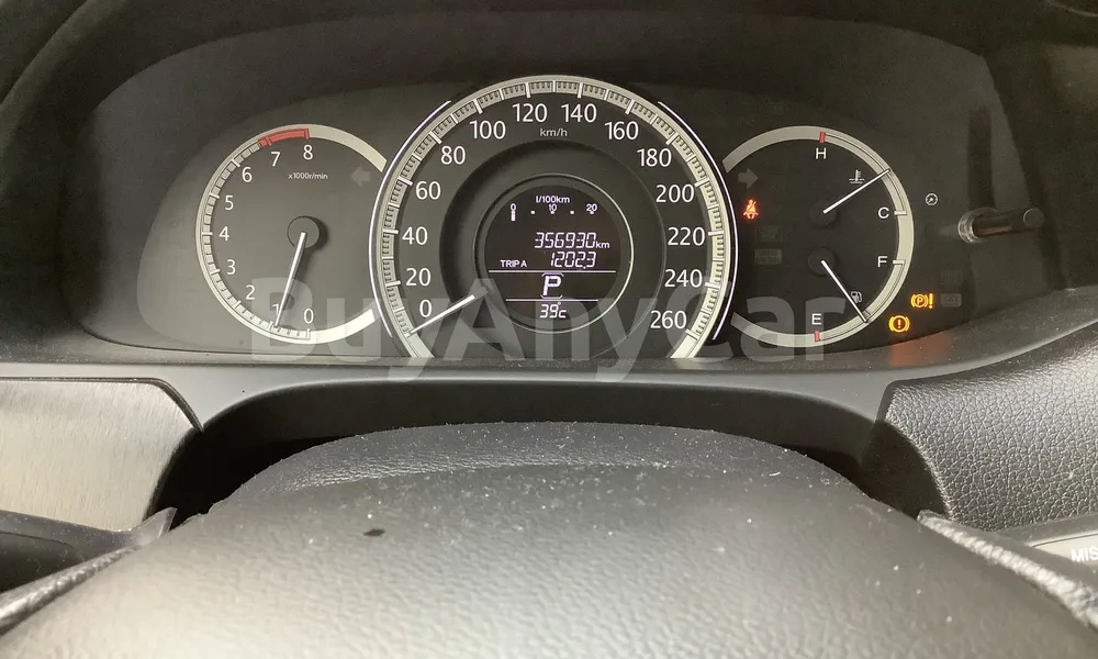 Vehicle photo 7
