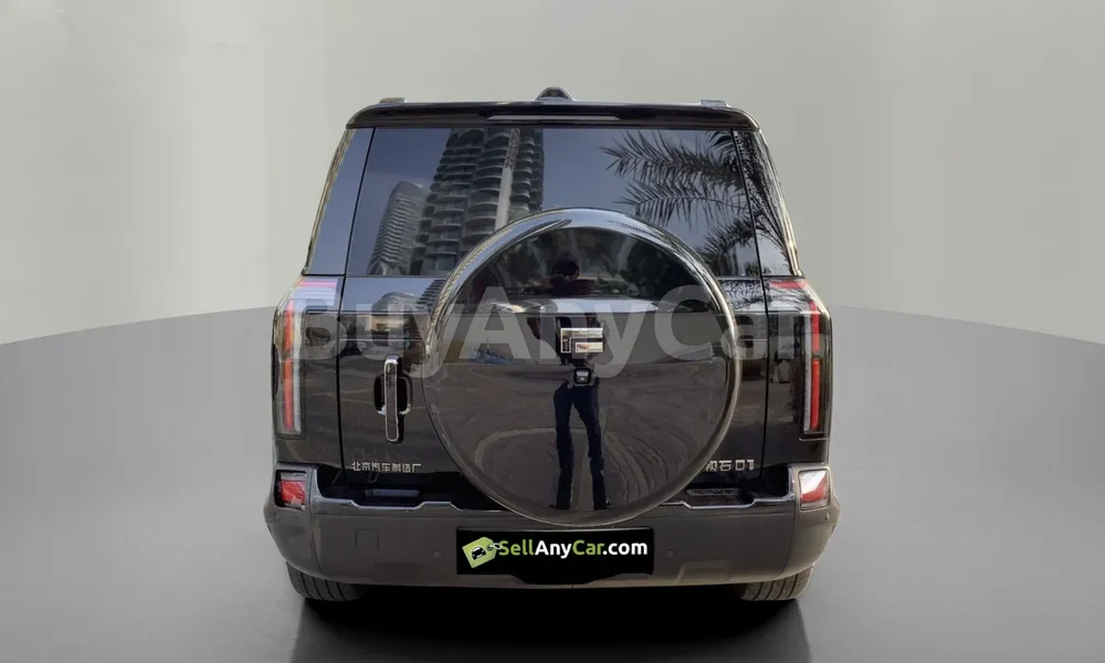 Vehicle photo 2