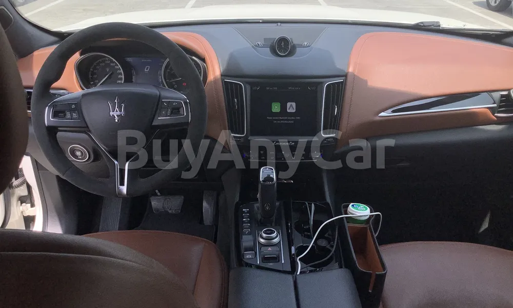 Vehicle photo 8