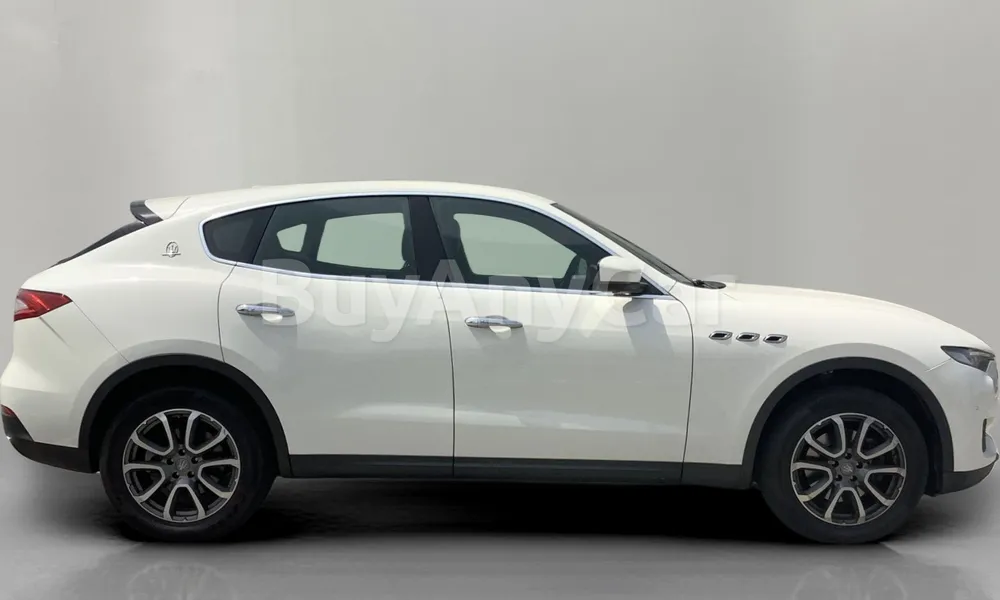Vehicle photo 4