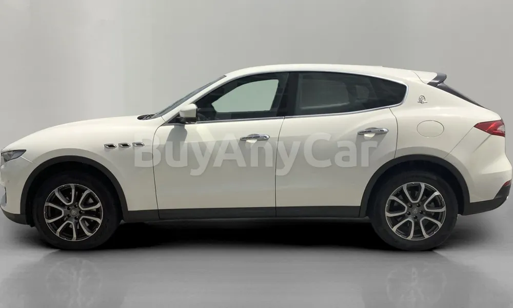 Vehicle photo 3