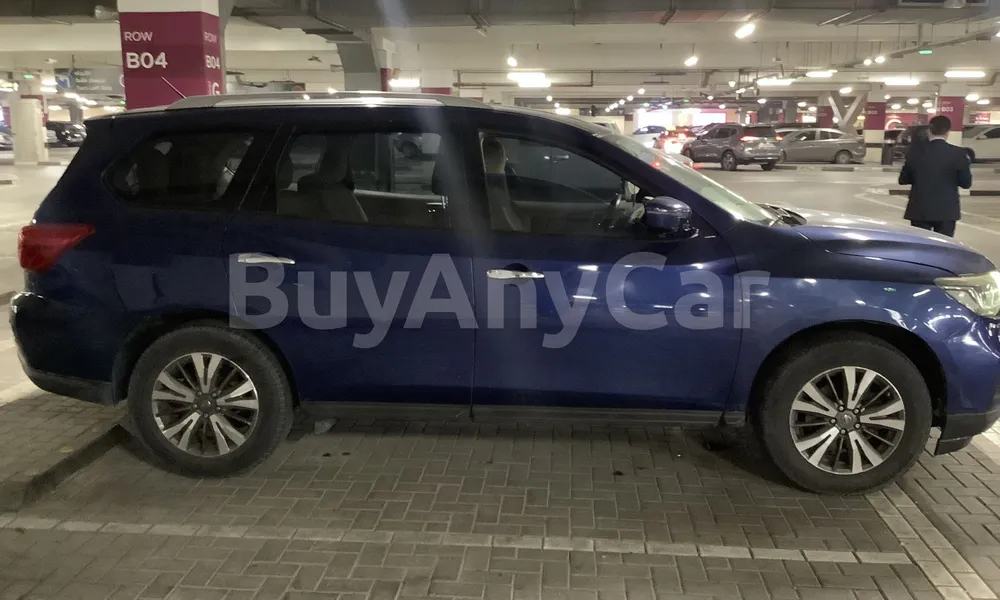 Vehicle photo 3