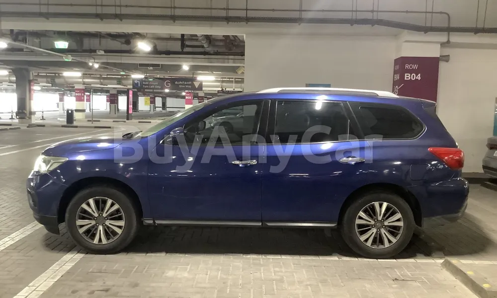 Vehicle photo 4