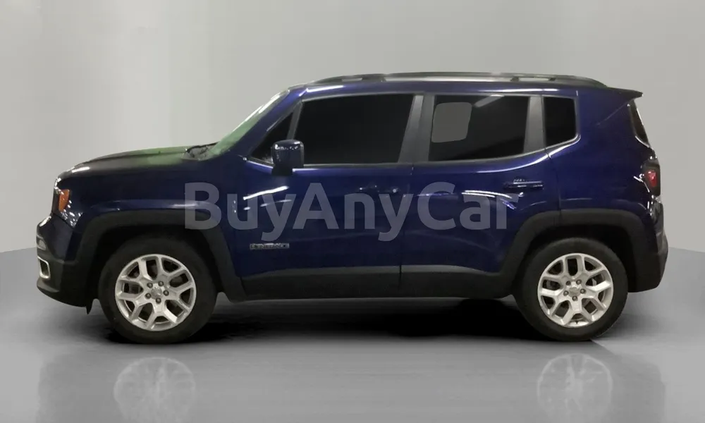 Vehicle photo 4