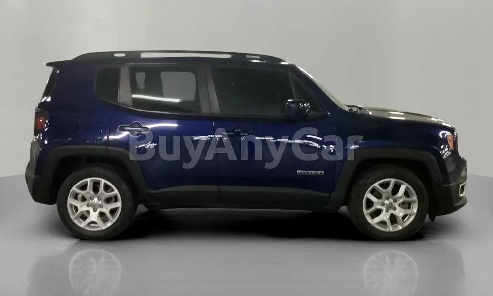 Vehicle photo 3