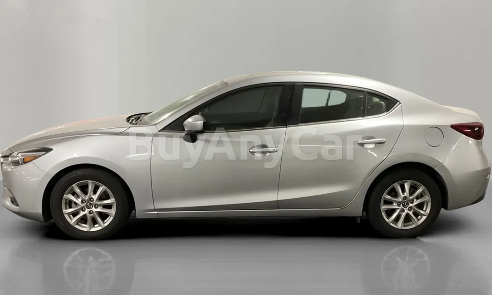 Vehicle photo 4