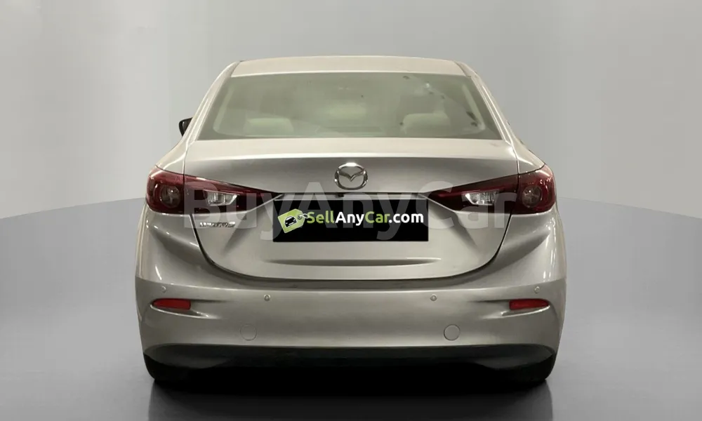 Vehicle photo 2