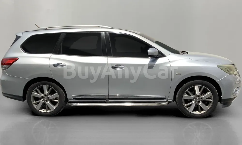 Vehicle photo 3