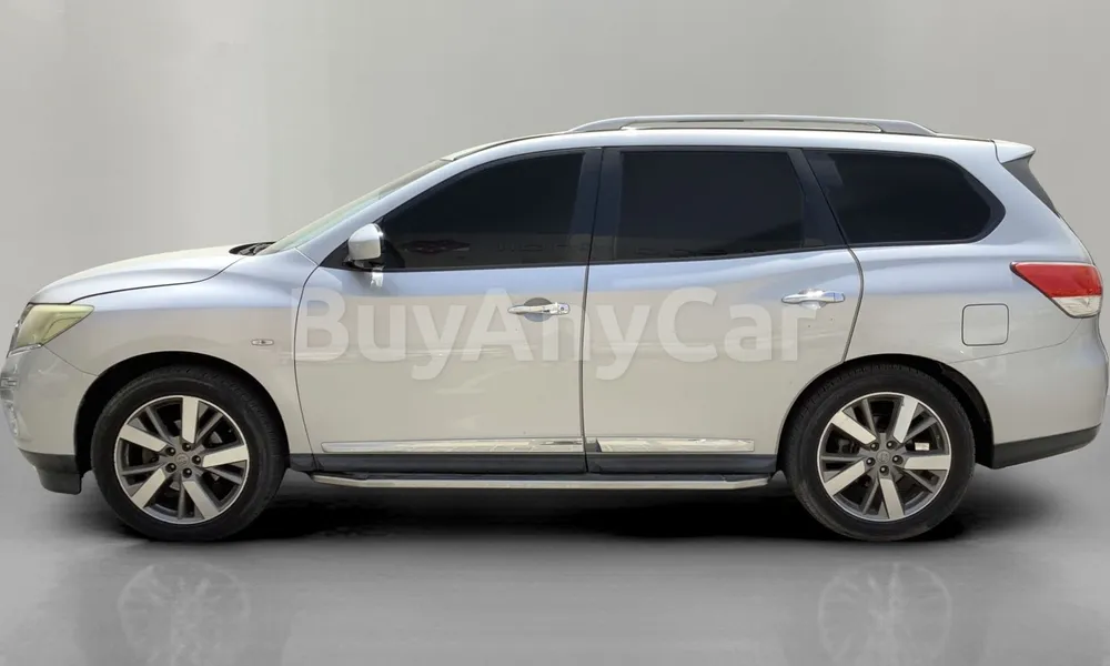 Vehicle photo 4