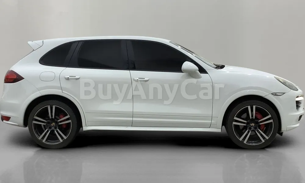 Vehicle photo 3