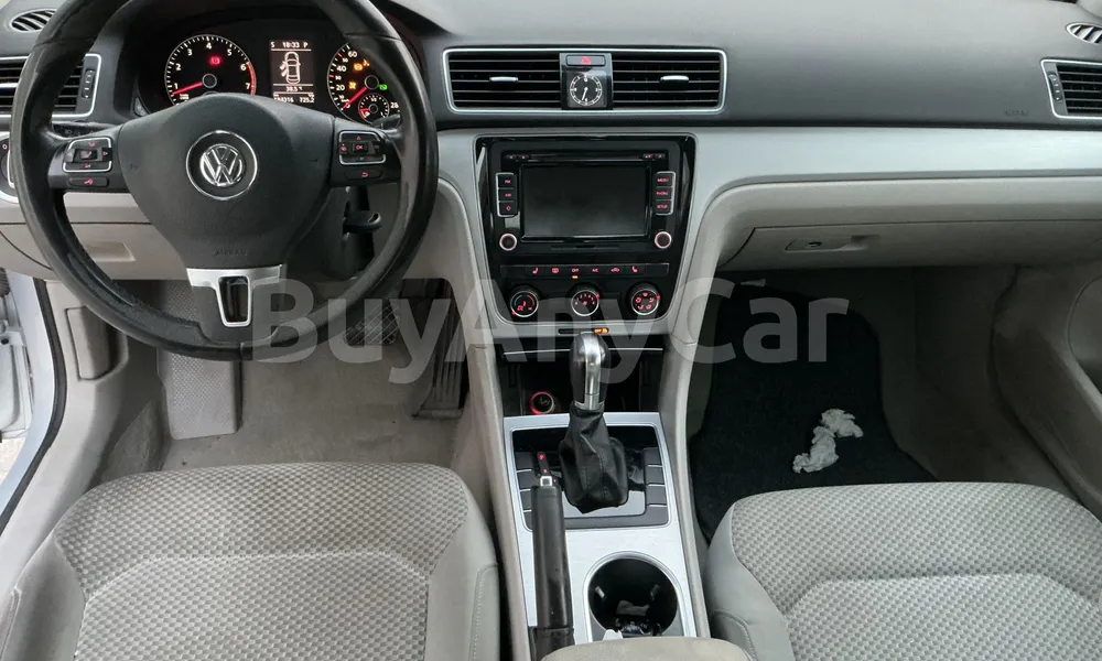 Vehicle photo 7