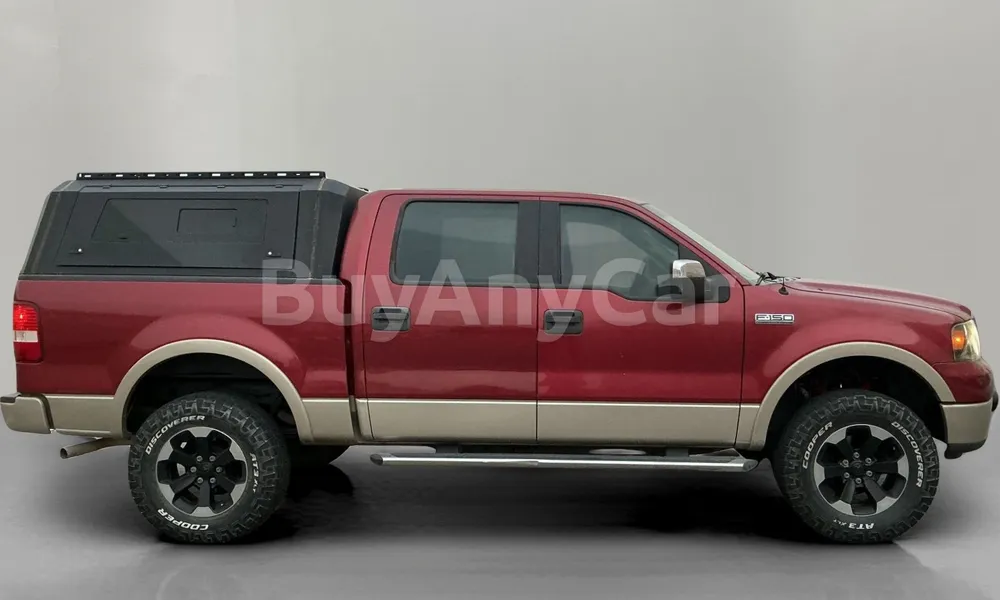 Vehicle photo 3
