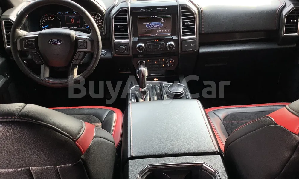 Vehicle photo 8