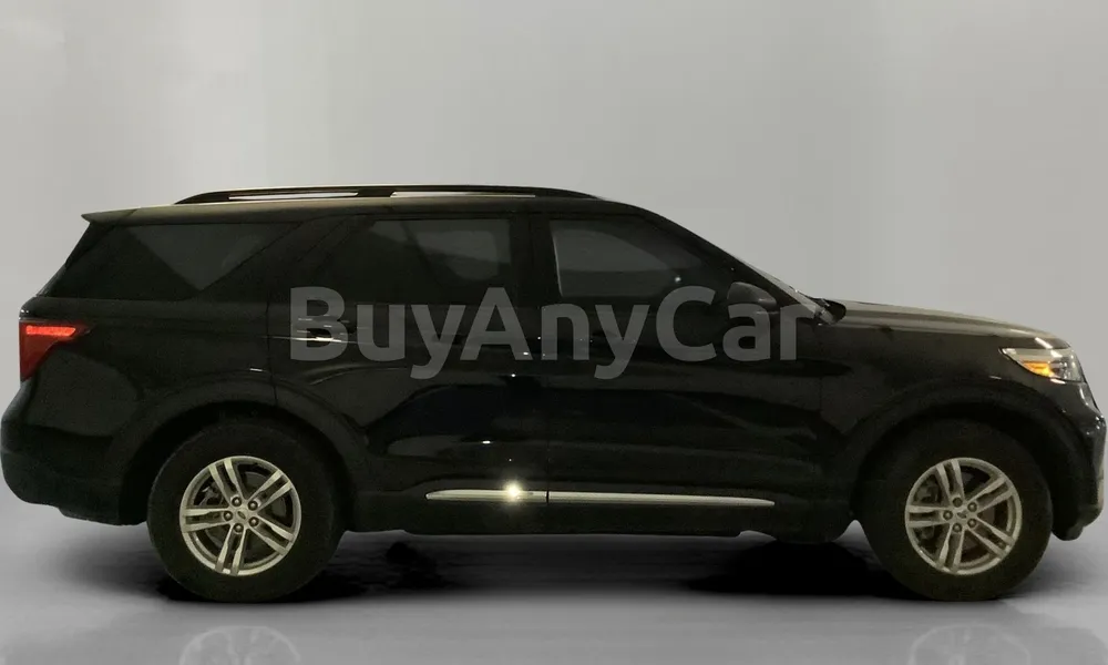 Vehicle photo 3