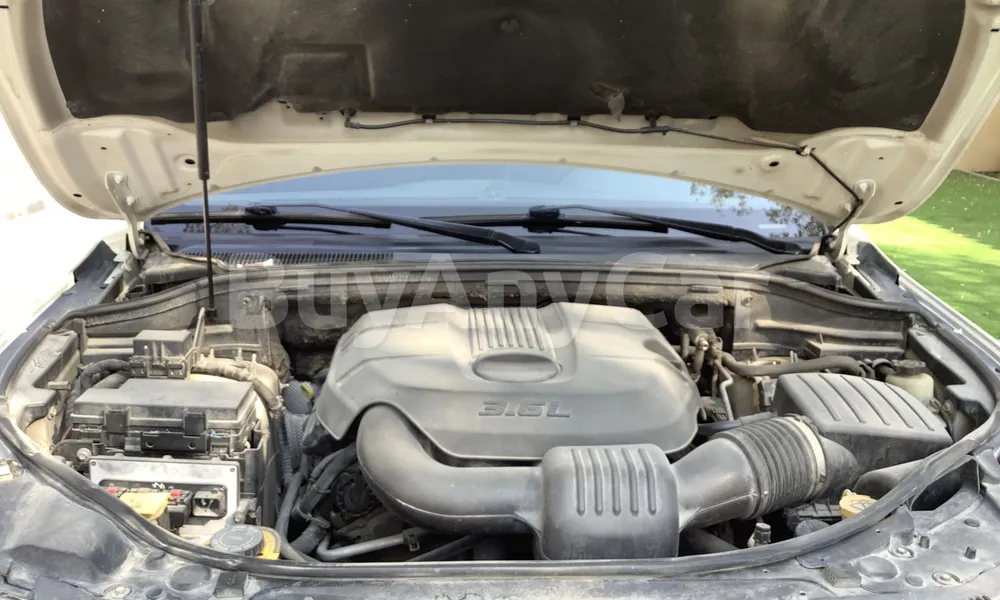 Vehicle photo 6