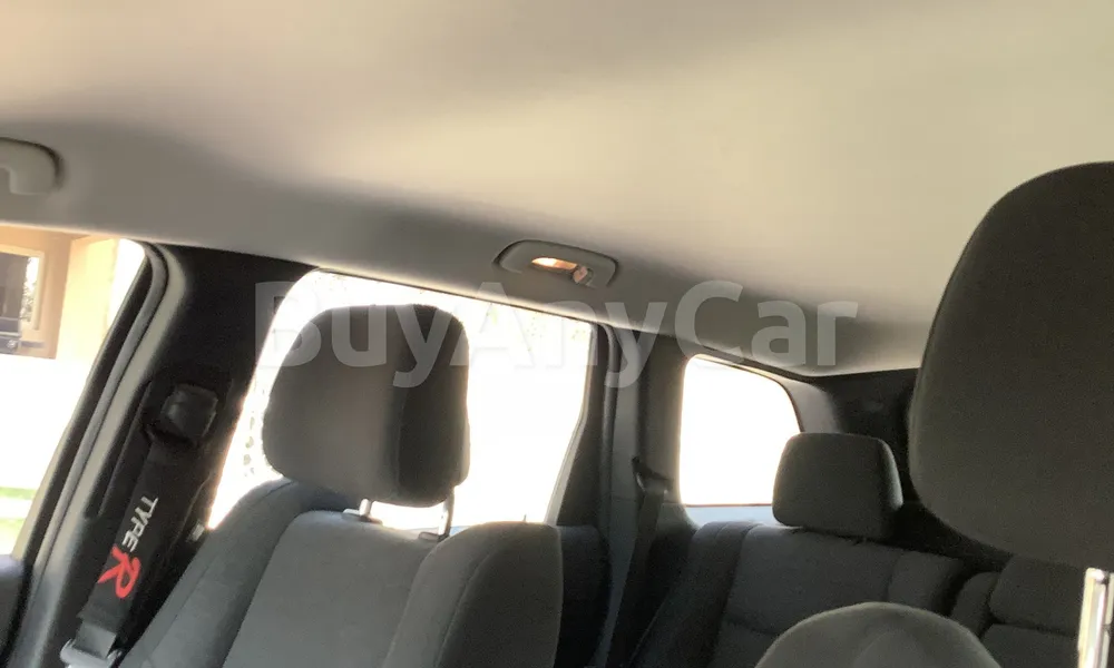Vehicle photo 8