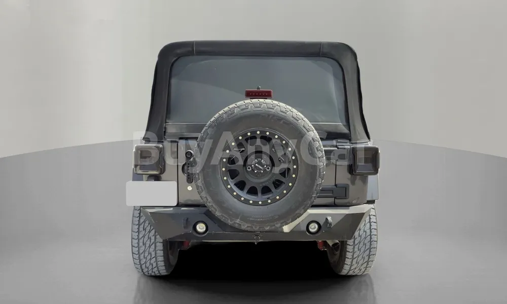 Vehicle photo 2