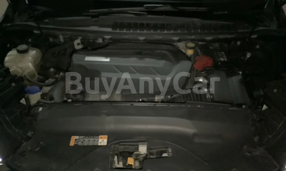 Vehicle photo 6