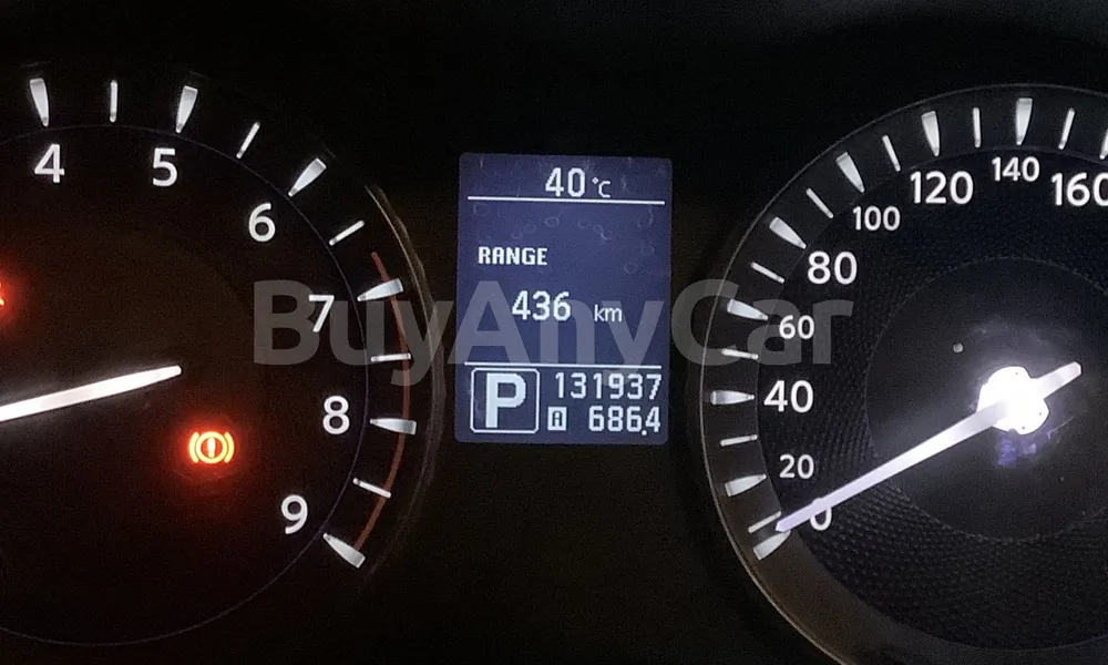 Vehicle photo 8