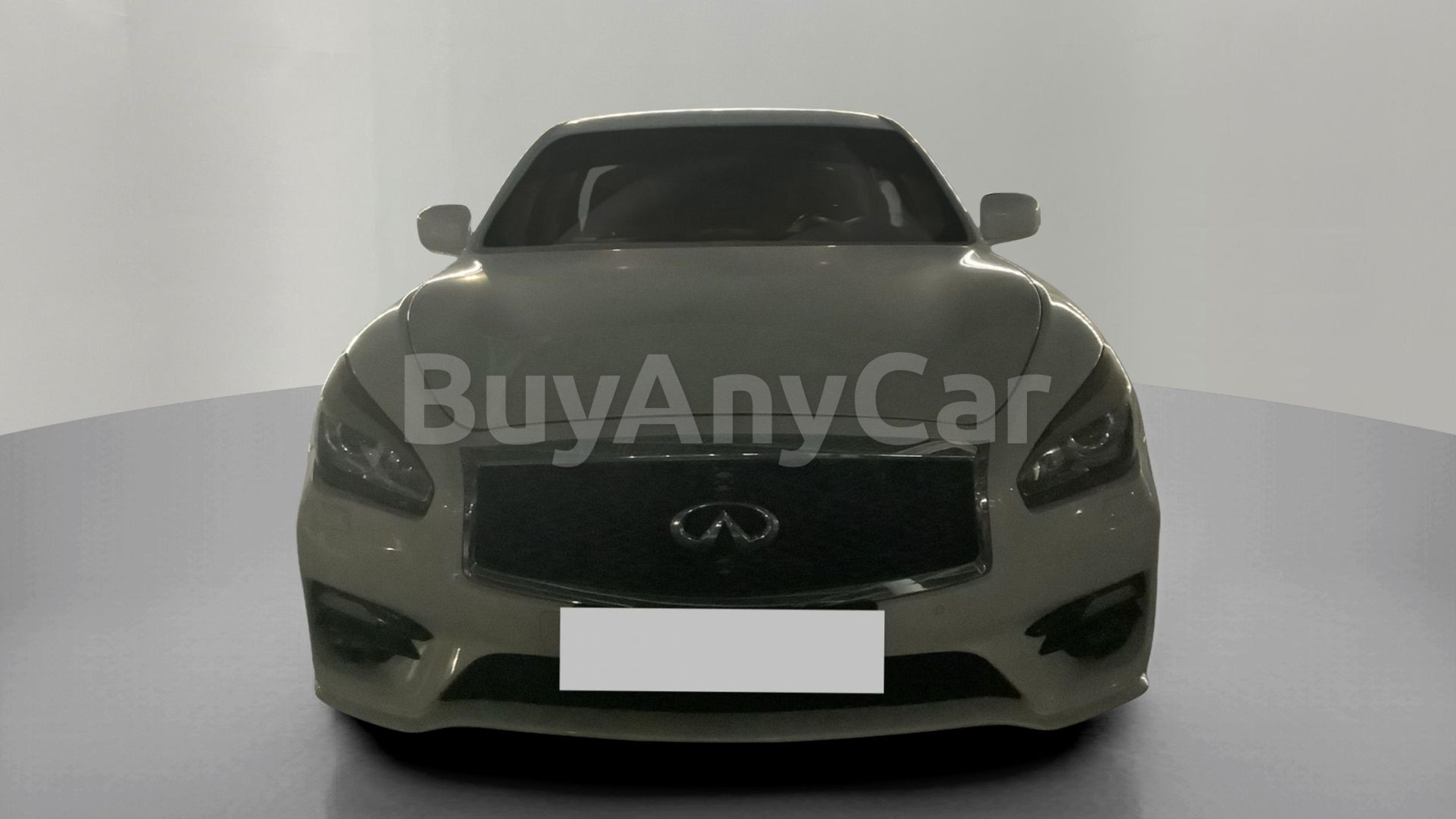 Infiniti Q70 2014