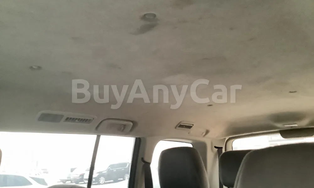 Vehicle photo 8
